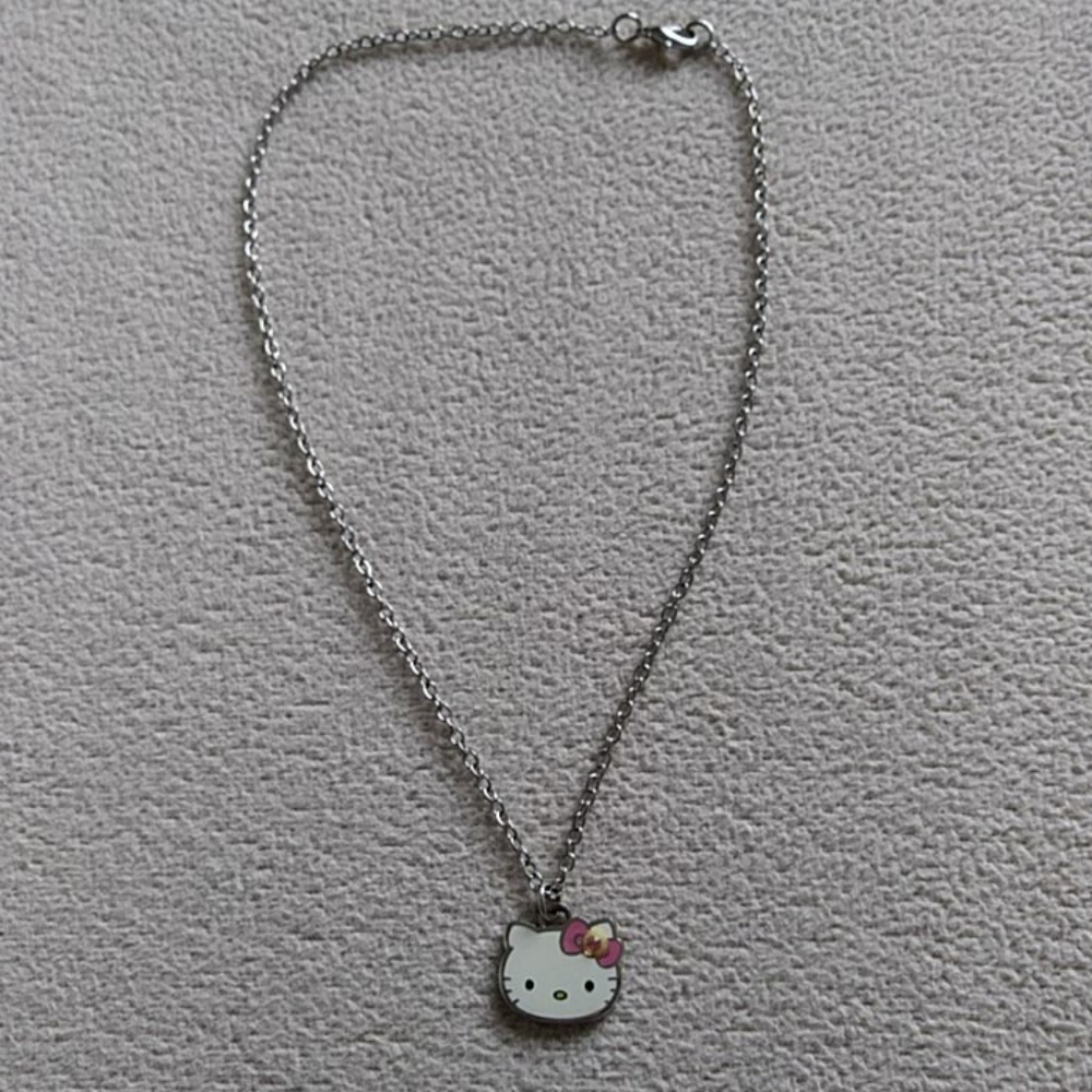 Hello Kitty necklace